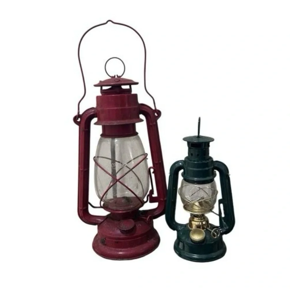 Lot of 2 Vtg Jupiter Hurricane Kerosene Globe Lamp Lantern Set Medium Red Green